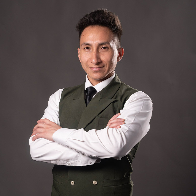 Alex González – Mixólogo